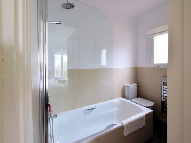 Graceful Villa in Sayalonga with Swimming Pool