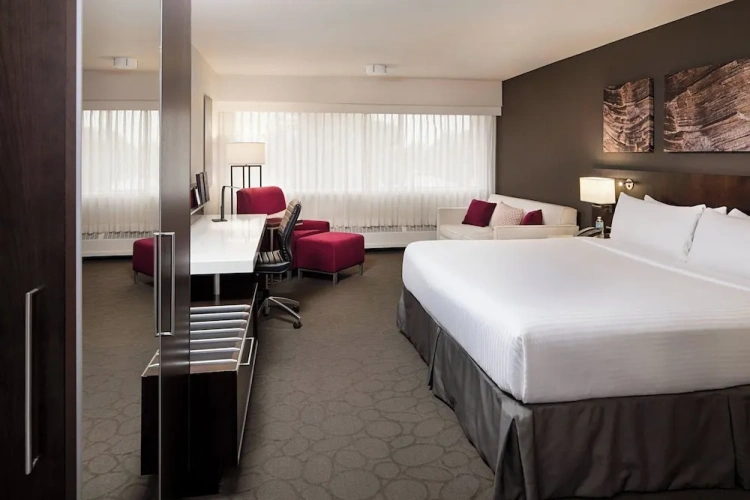 Standard Double Club room with balcony