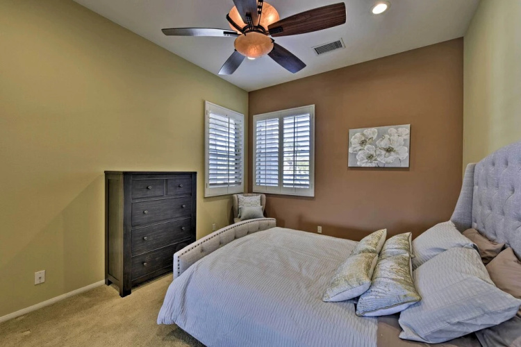 Spacious Palm Desert Home W/pool & Jacuzzi by Golf