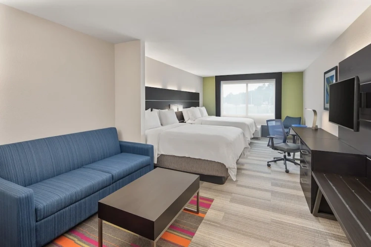 Quadruple Suite