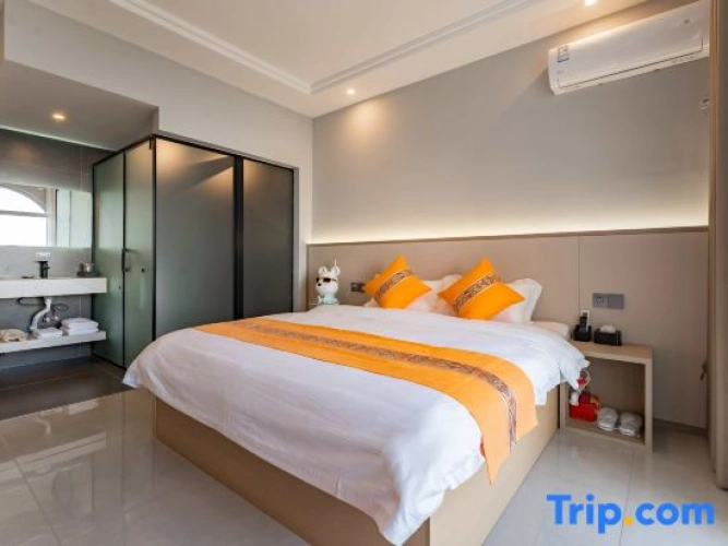 Standard Double room with balcony and with lake view