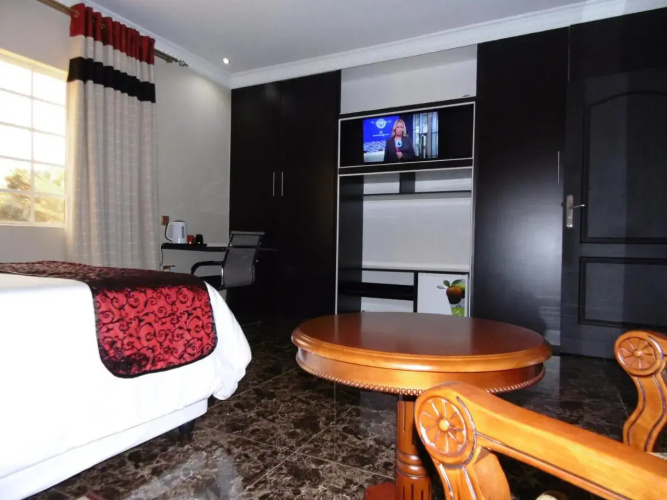 Mlambe Lodges Area 12
