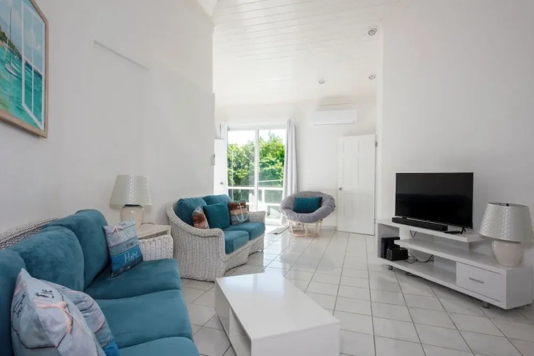 Newly Built Luxury Villa On The Beach