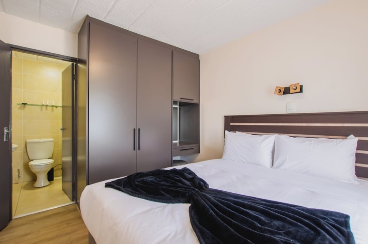2 Bedrooms Standard Apartment with city view