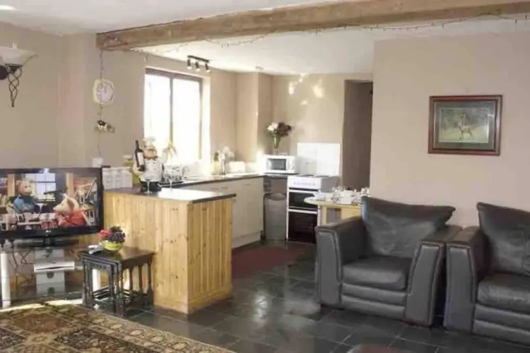 Charming 2-bed Apartment on Exmoor