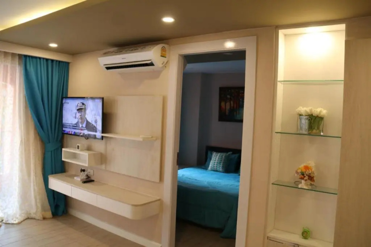 7 seas apartments