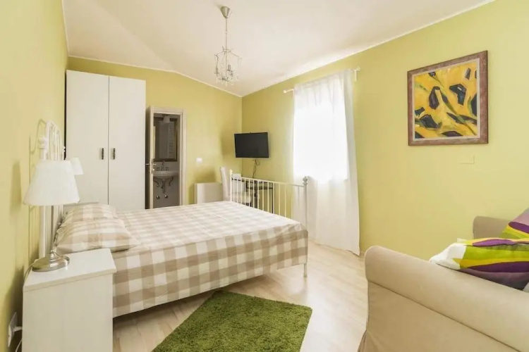 Apartments & Rooms Buoni Amici
