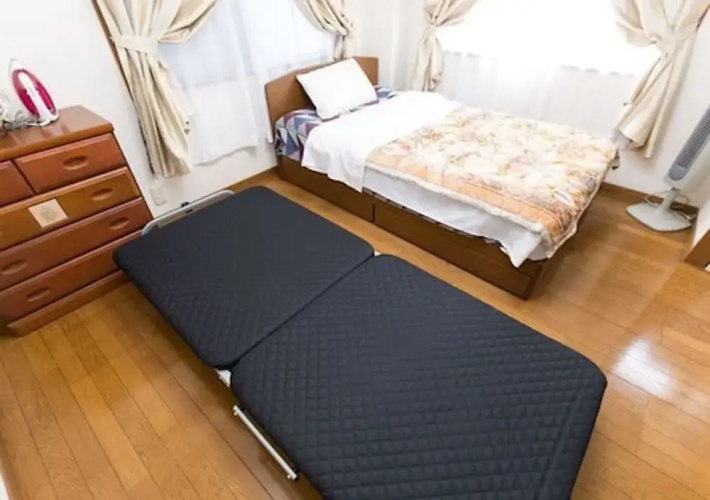 Centrally Located Deluxe Furnished.1