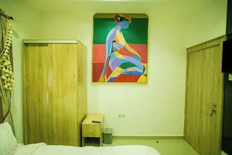 Zinq Bridge Aparments