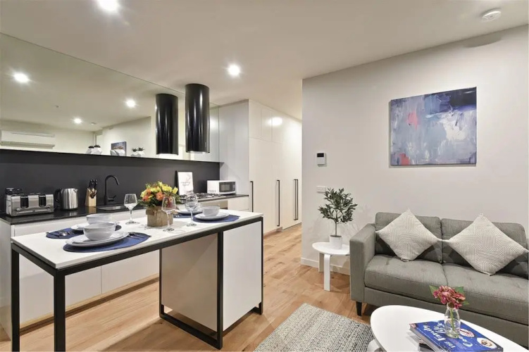 Domo Apartments-Luma