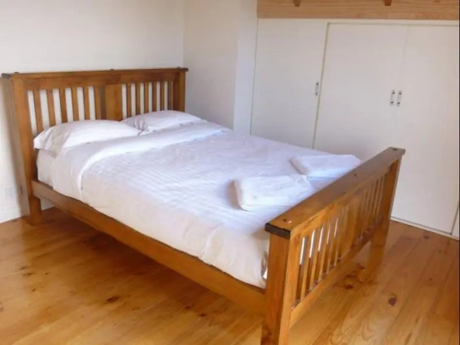 2 Bedrooms Cottage