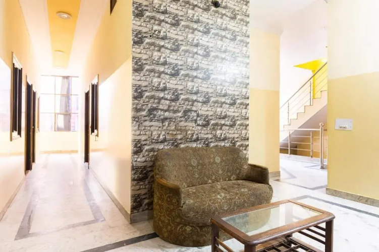 Star Lodge By OYO Rooms