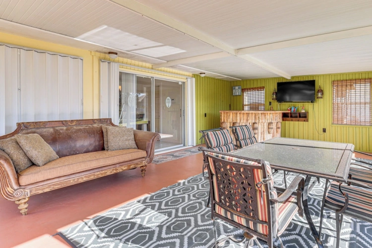 3 Bedrooms Cottage