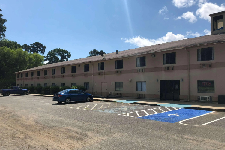 Sabine Lake Inn