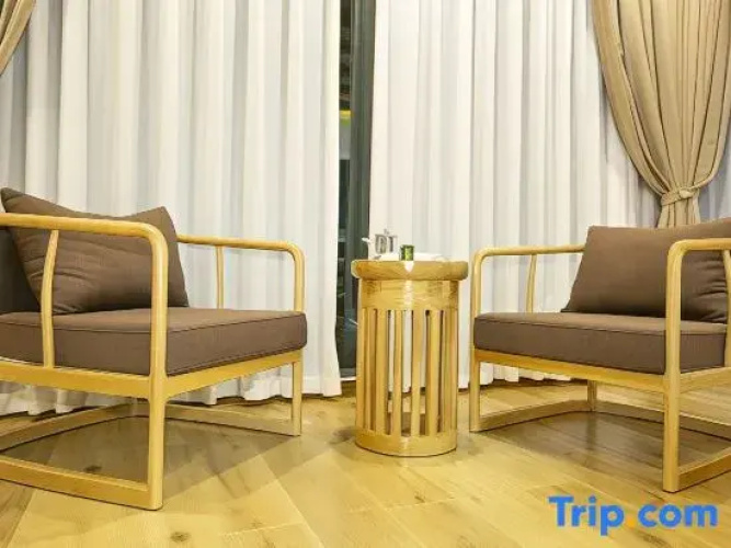 Wanfeng Lin Sandu Guesthouse