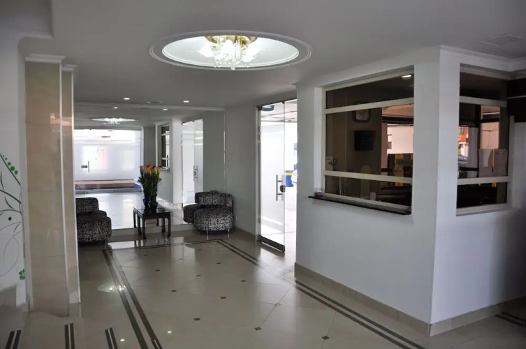 Suites Royal Alojamiento