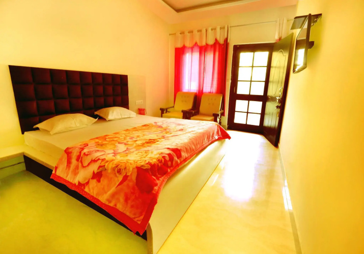 Raj Resort