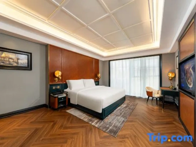 Deluxe Double Suite