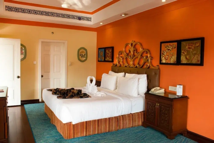 Deluxe Double room with partial sea view