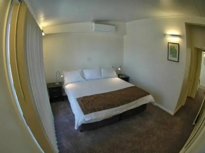 Executive Oasis Narrabri Apartments