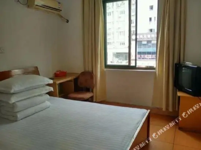 Double Suite with street view