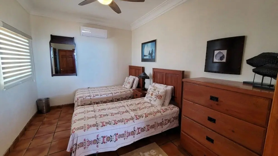 Casa Evita 4 Bedroom Beachfront Home