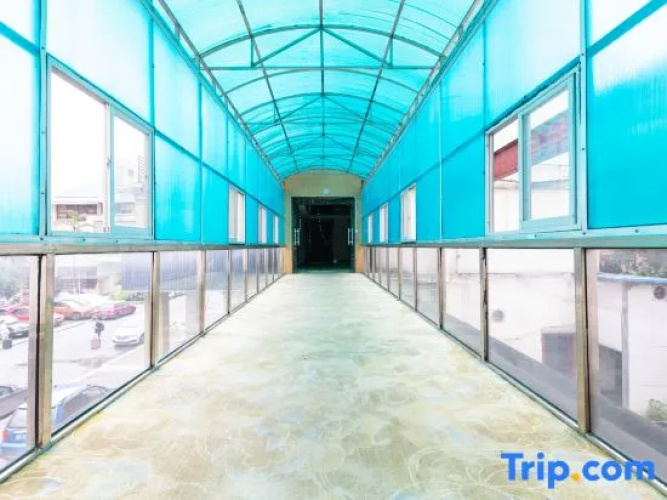 Zhilin Hotel