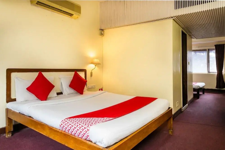 Star Regency by OYO Rooms