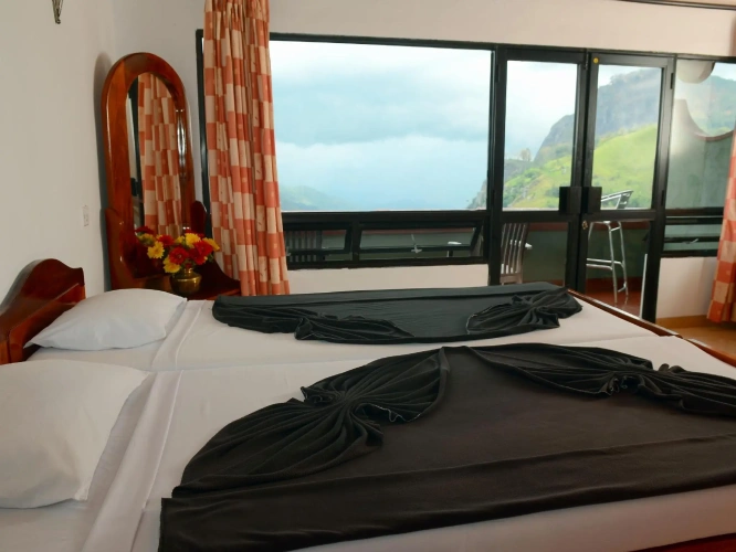 Standard Twin room with balcony
