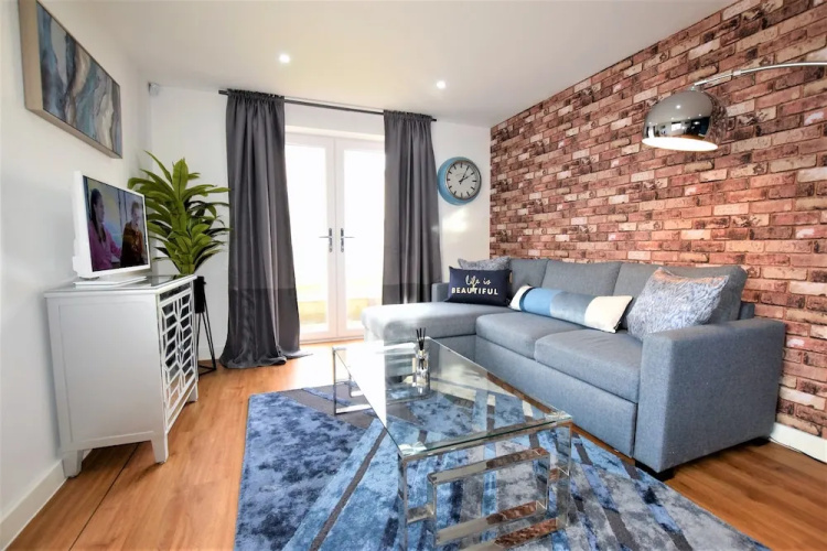 Savoy Place - yourapartment