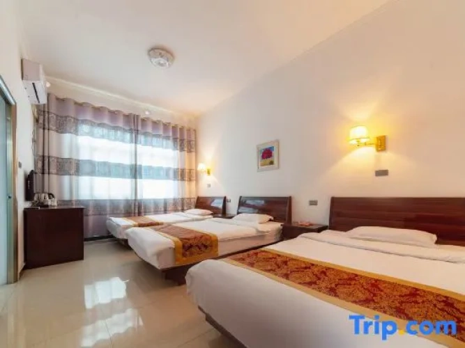 Economy Triple room