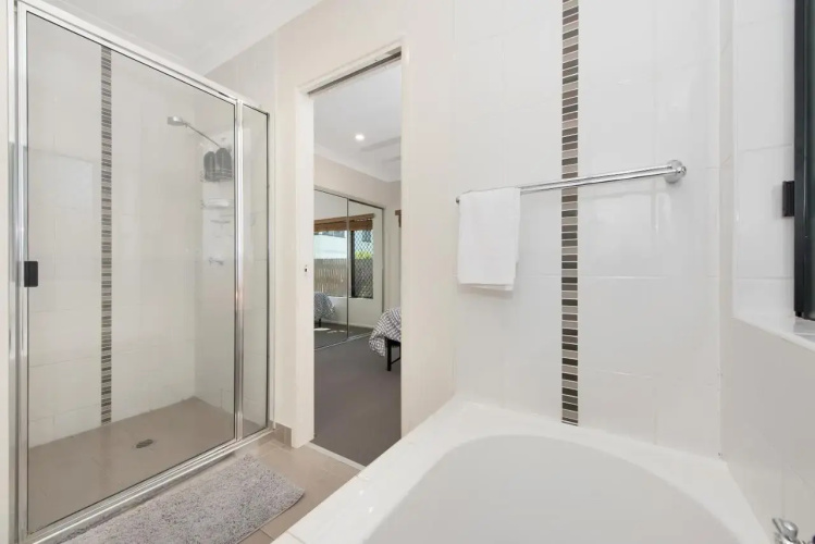 3 bedroom central home