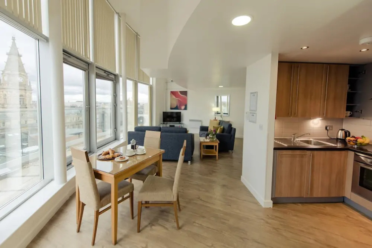 PREMIER SUITES Liverpool