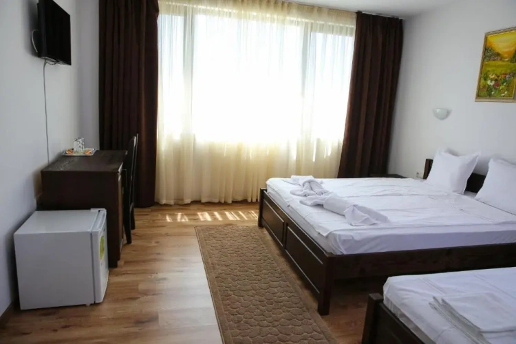 Standard Triple room with mountain view