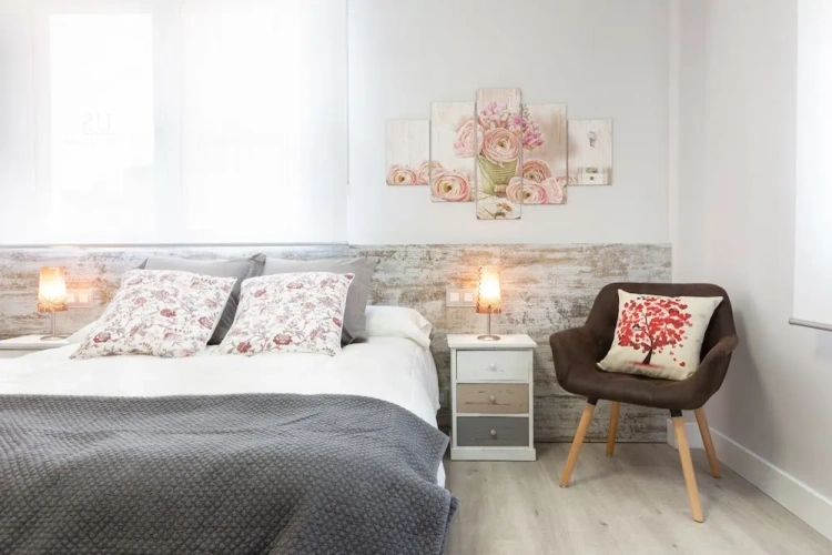 Suite with balcony and with city view