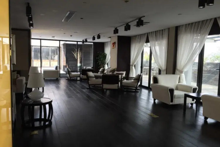 Fengqi Hotel