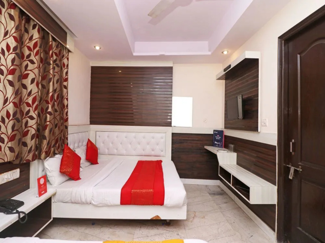 Mahesh Inn