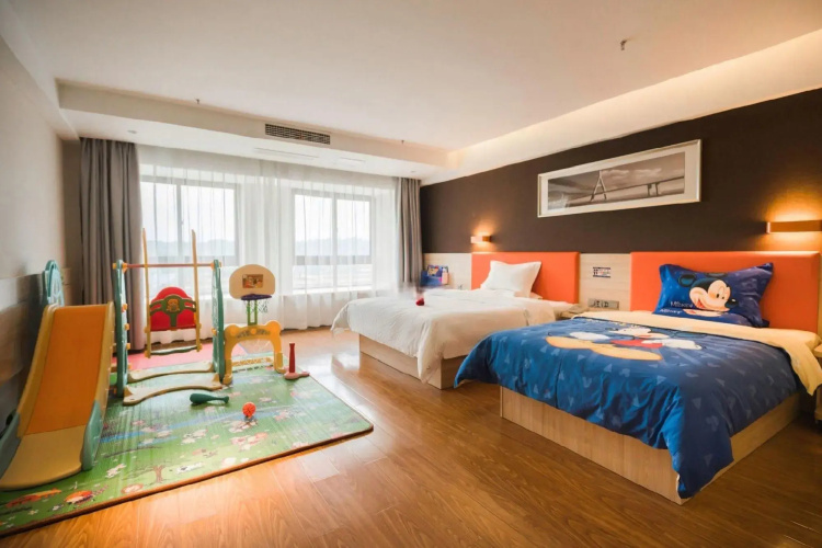 7 Days Premium (Chongqing Baishiyi)