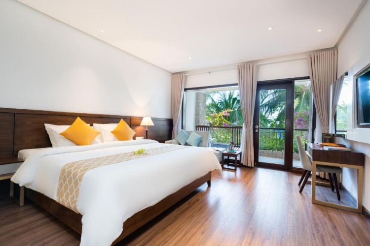 Deluxe Double room with garden view