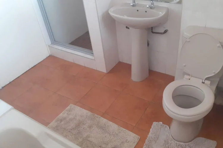 Spacious Executive Holiday Apartment In Bulawayo