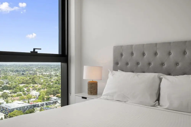 High-rise 3-bed Apartment With Premium Amenities