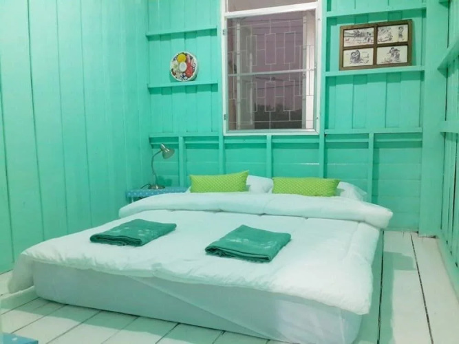 Hug Baan Guesthouse