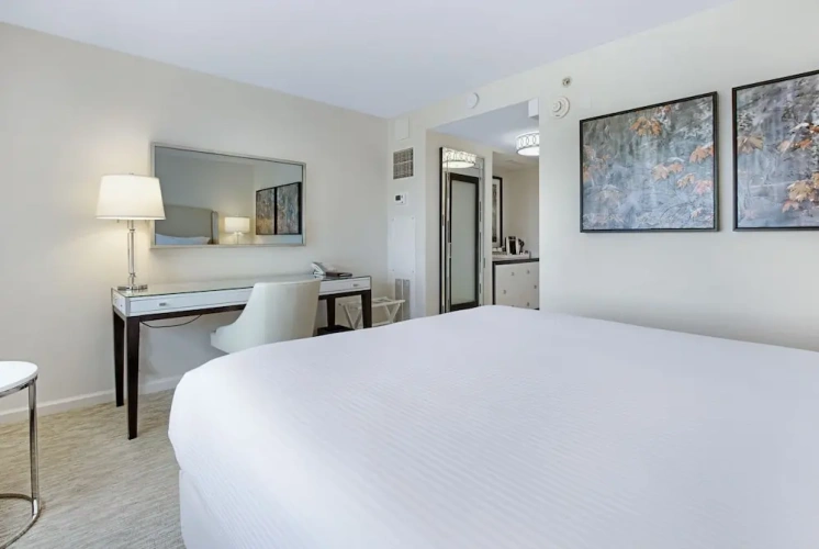 Deluxe Double Club room