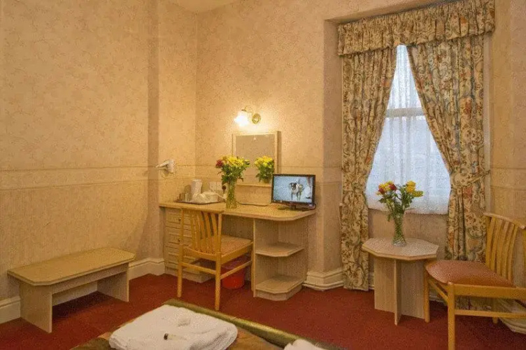 Regency Royal Hotel