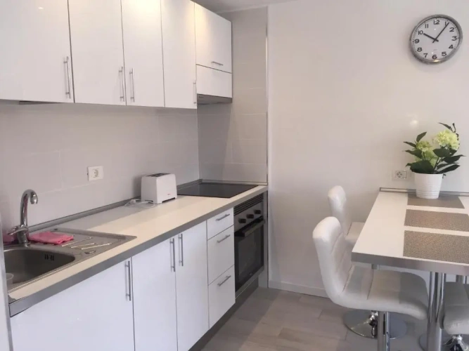 1 Bedroom Apartment