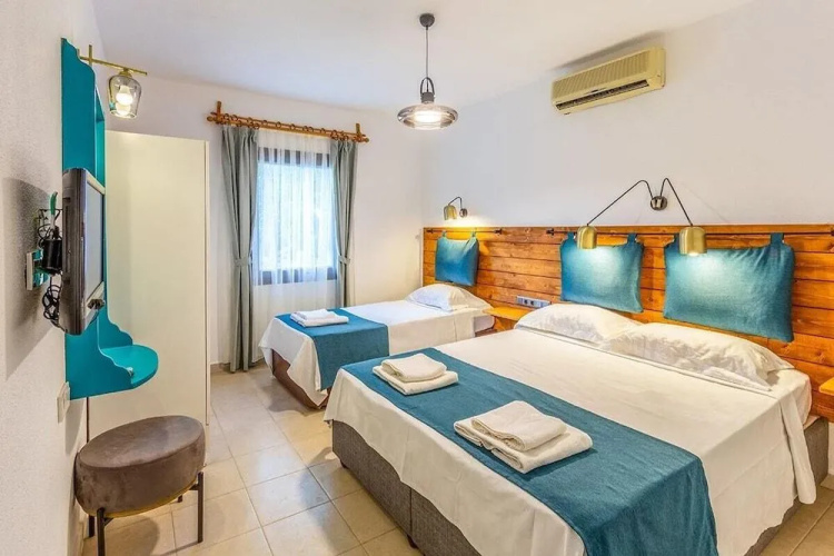 Avlu Butik Otel Palamutbükü