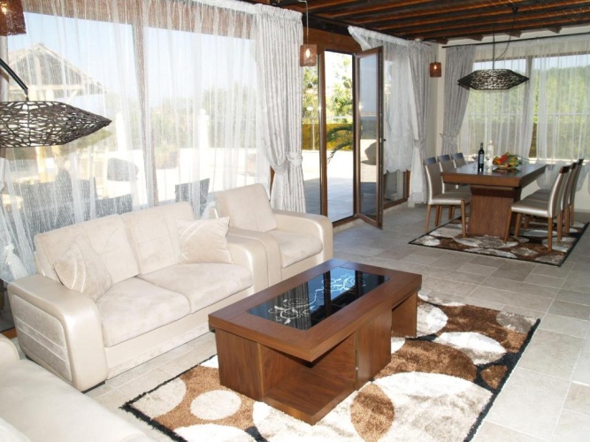 2 Bedrooms Deluxe Suite