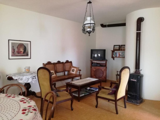 3 Bedrooms Apartment