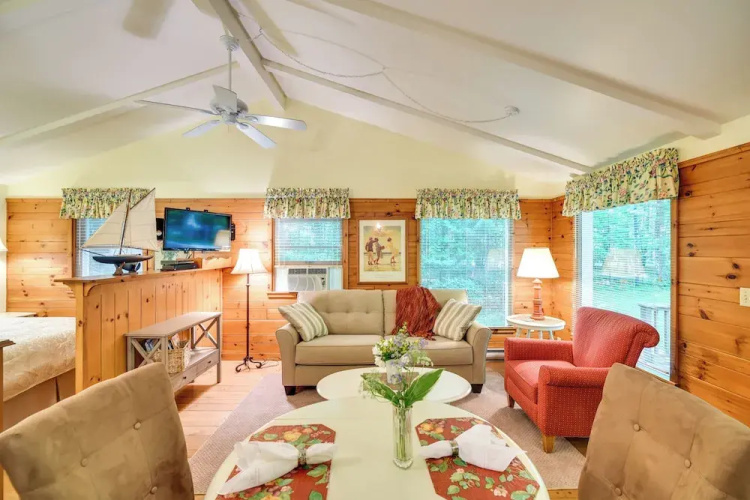 'pine Cottage' Duplex w/ Deck: Walk to State Park!