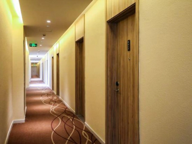 HanTing Hotel (Ningbo Jishigang Outlets)